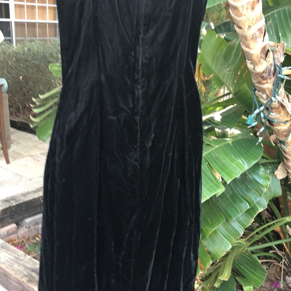 Vintage Jessica McClintock off shoulder velvet gown - Picture 9 of 16